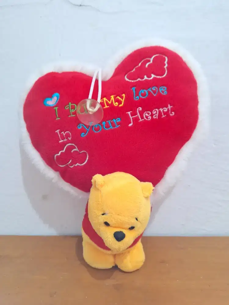 Gantung Kaca Mobil Winnie The Pooh Love