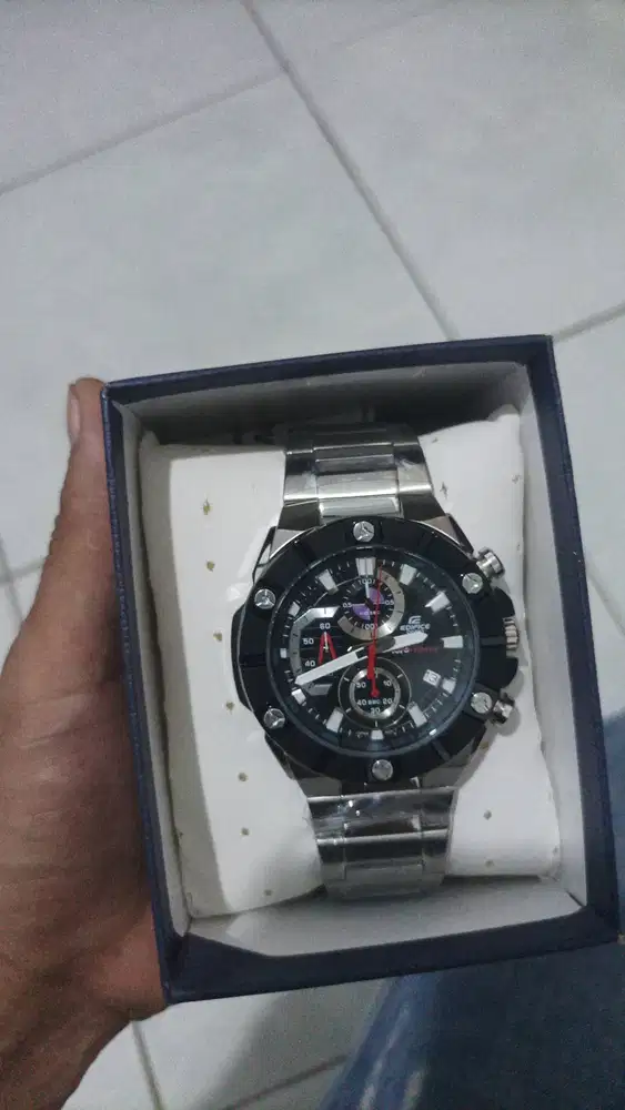 Jam casio edifice