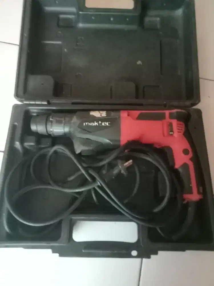 BOR MAKTEC  MT870