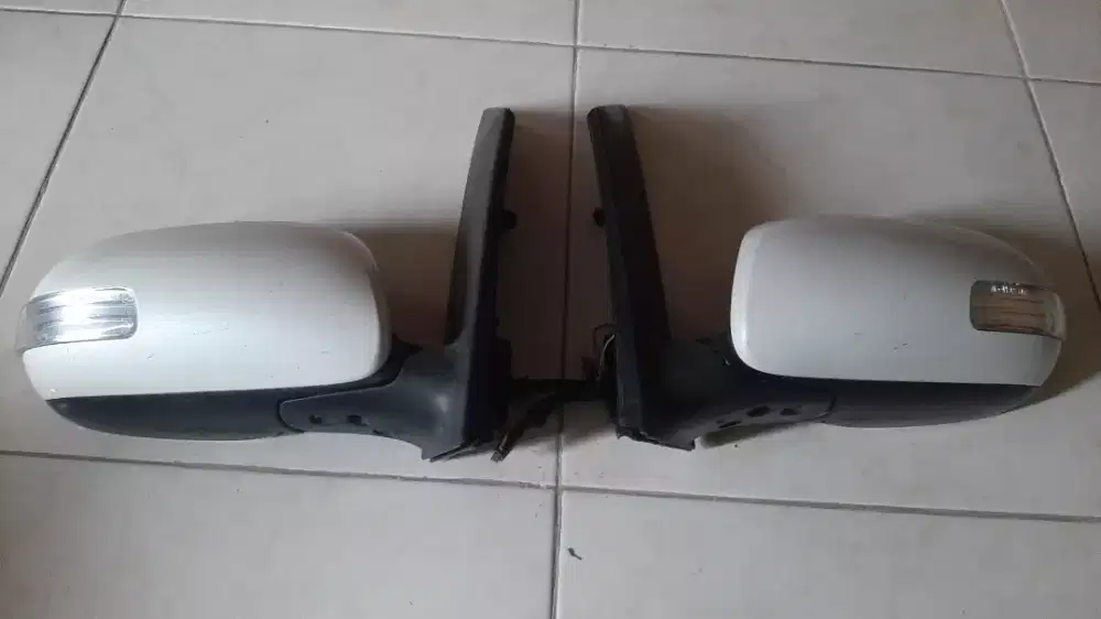 Spion Toyota ISIS ANM10 Retract Original Sepasang