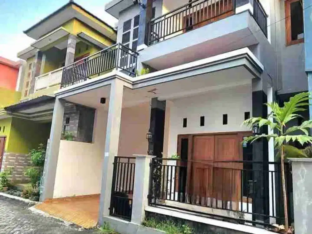 Rumah 2 lantai dalam perumahan di dekat XT SQUARE, Kampus UTY, UAD, UST YOGYAKARTA, MALIOBORO, BALAIKOTA YOGYA
