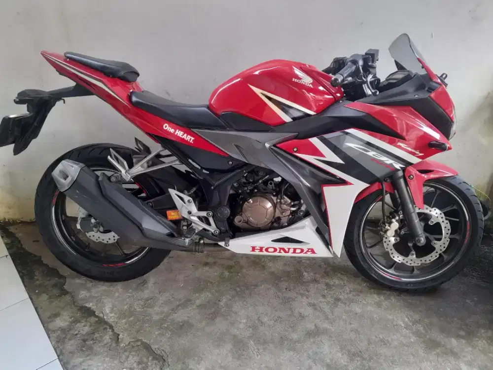 HONDA CBR 150R TAHUN 2020