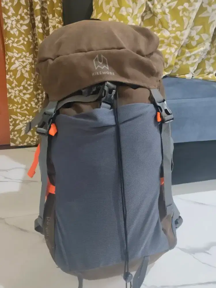 Tas semi carrier merk Hikemore