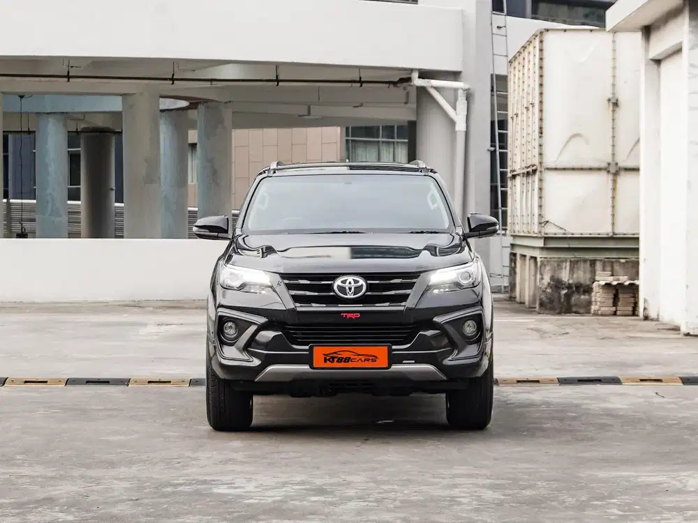 SIAP PAKAI! TOYOTA FORTUNER 2.4 VRZ TRD S DIESEL MATIC 2018 HITAM