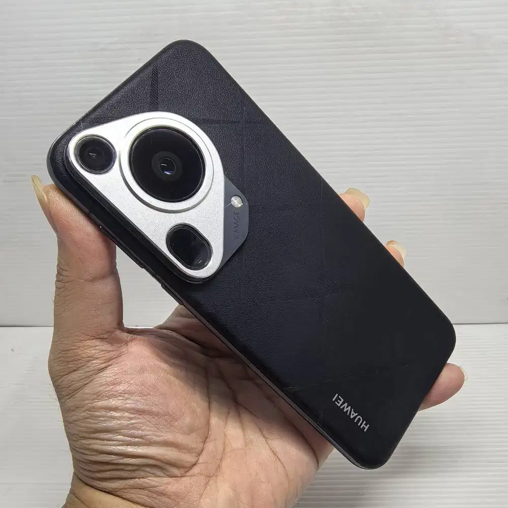 HOT ITEM! HUAWEI PURA 70 ULTRA BLACK 16/512 RESMI INDO NO MINUS