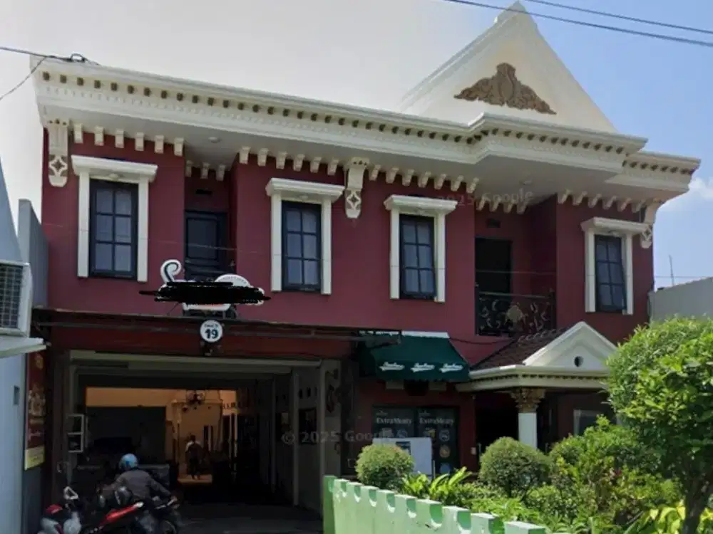 Rumah + Toko Grosir Aktif Area Taman Sulfat