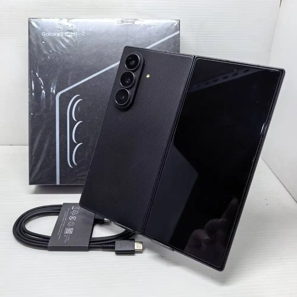 LIKE NEW 99,99%! SAMSUNG GALAXY Z FOLD 7 5G 12/256 BLACK GARANSI ON SE