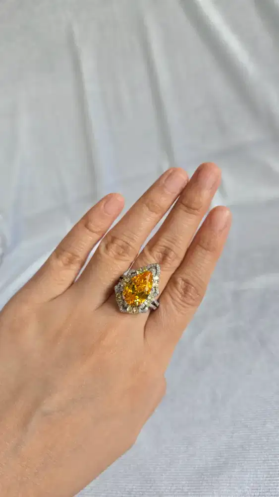 CINCIN YELLOW STONE DIAMOND