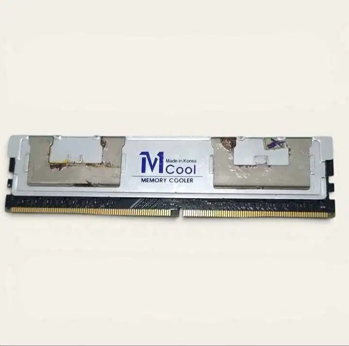 Ram pc kingstone ddr4 16gb 3200mhz Sudah dipasang keping pendingin