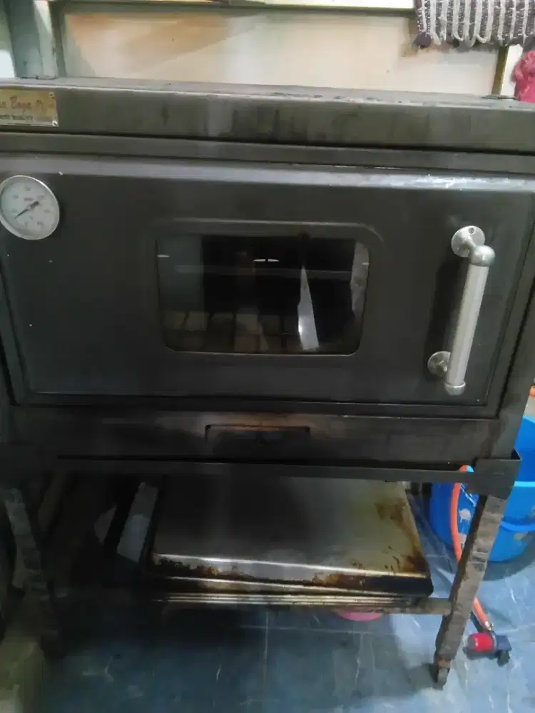 Oven ayam dan rati bekas