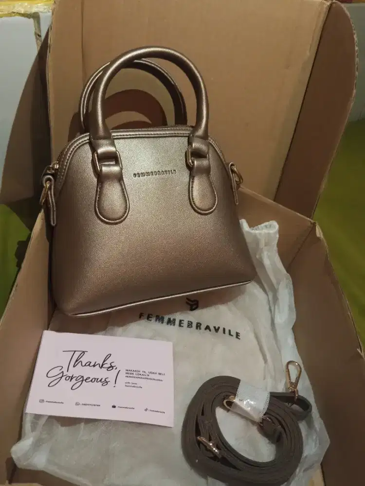 Tas  wanita merk lokal