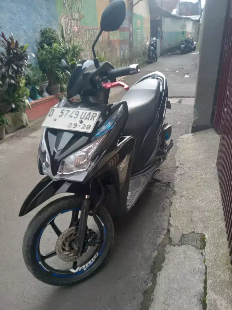 Bismilah jual vario125cc ss BPKB STNK ada Samsat kbb