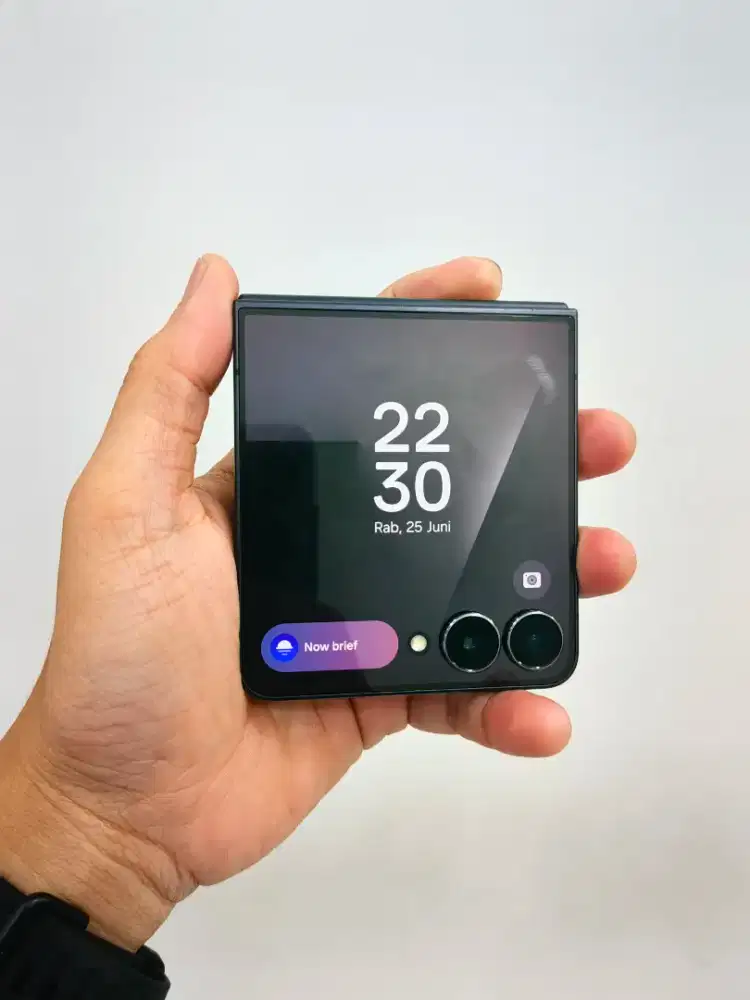 Samsung Z flip7 12/512