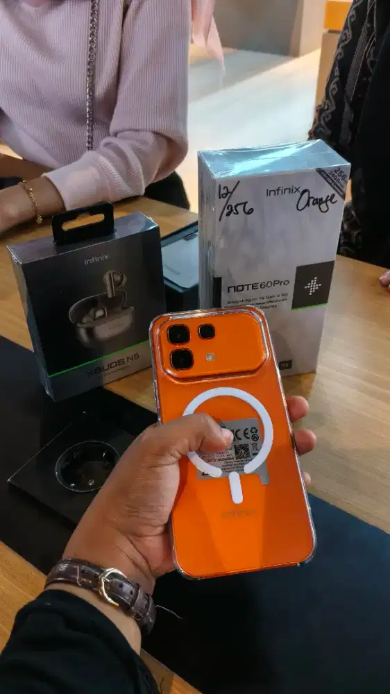 Cicilan Infinix note 60pro 5g ram 12/256gb free Infinix buds n5