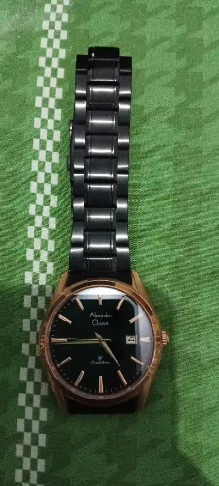 ALEXANDER CRISTIE HITAM GOLD