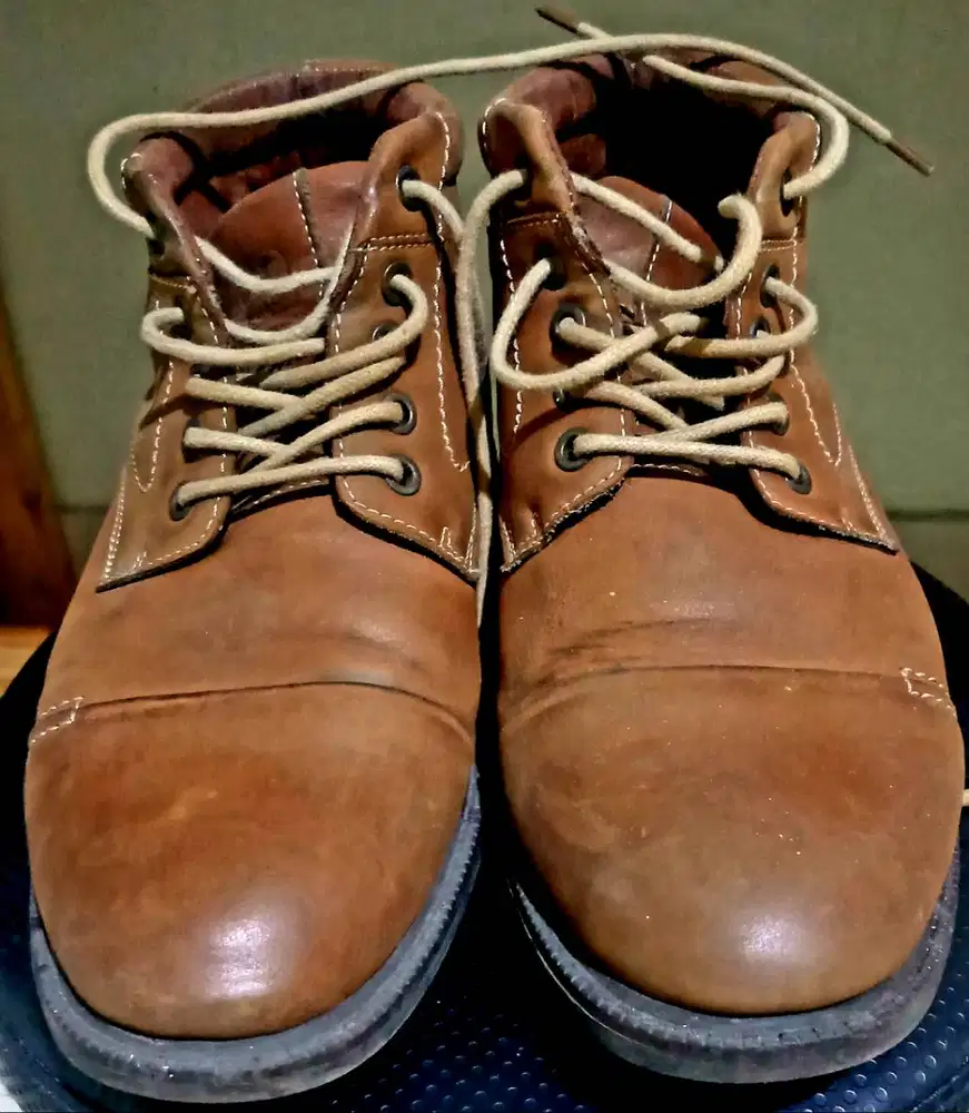 SEPATU BOOT BUCCHERI