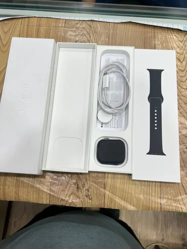Apple Watch 11 46Mm Ibox Pemakaian Sebulan Normal Fullset