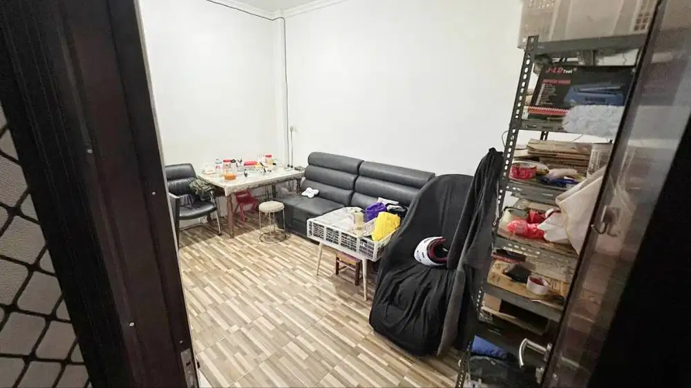 Dijual Rumah di Graha Raya Lokasi Strategis GB-18154