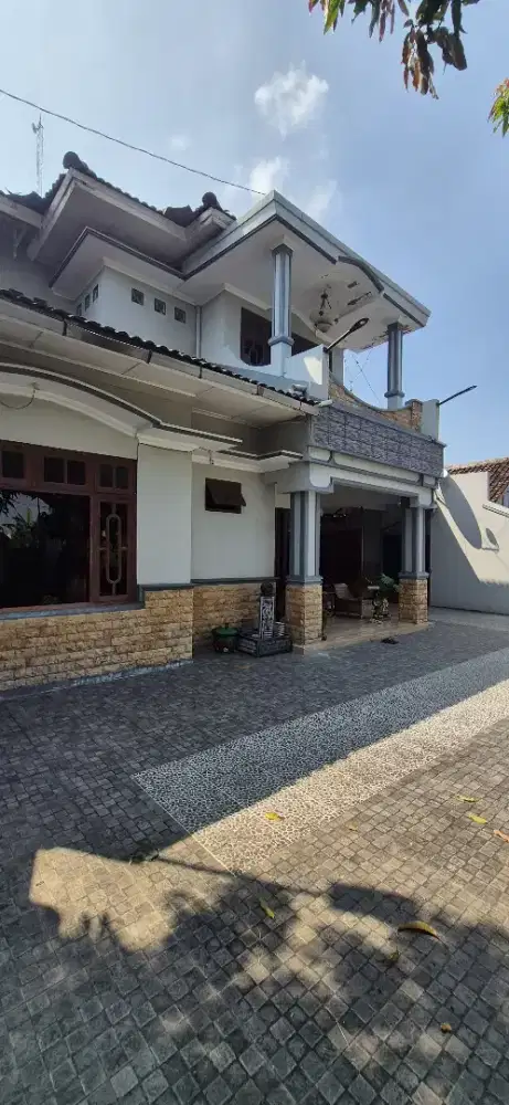 Rumah mewah/paviliun di selatan Pasar Pasty dekat ke Malioboro