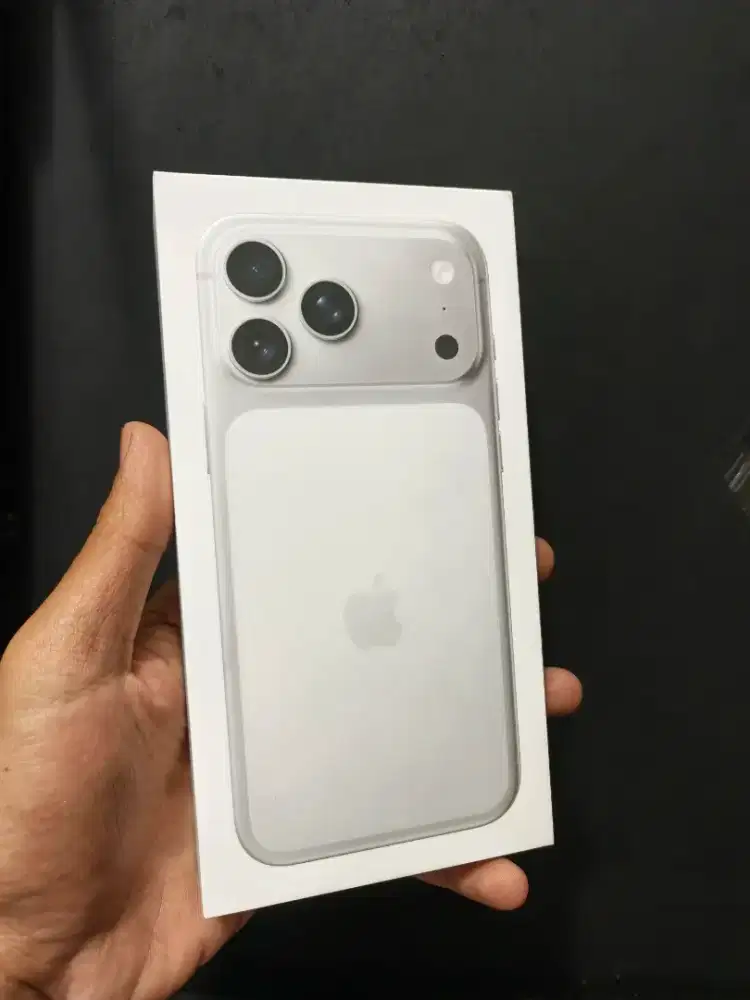 IPHONE 17 PRO MAX