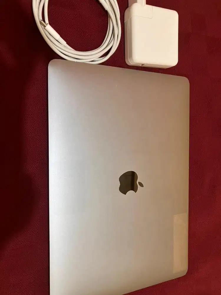 Macbook air 2020 i3