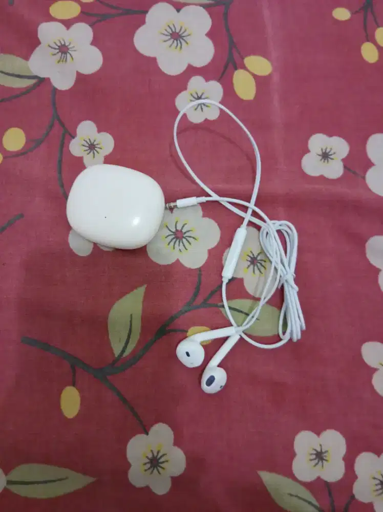 TWS ROBOT T10S + EARPHONE KABEL