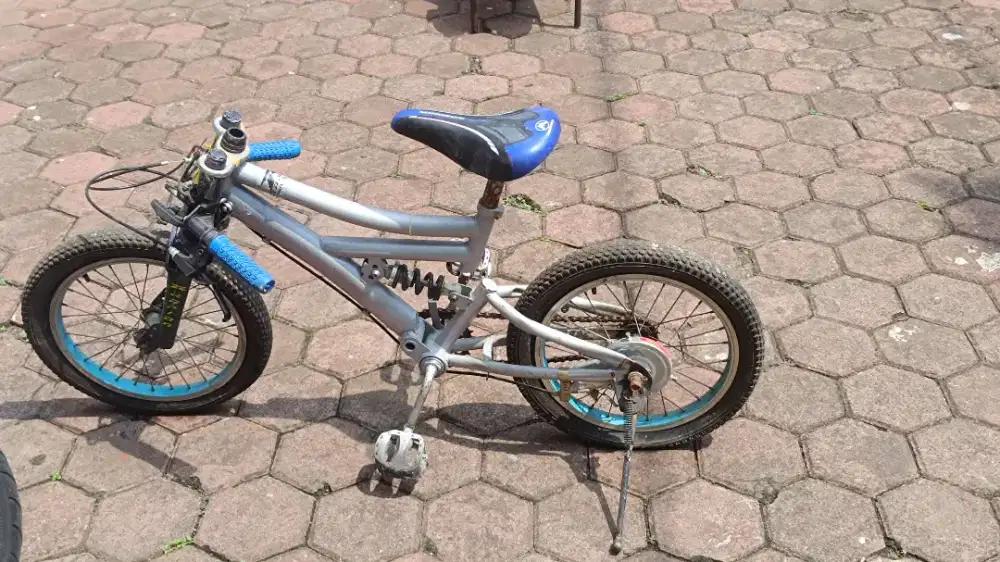 Sepeda stang jepit