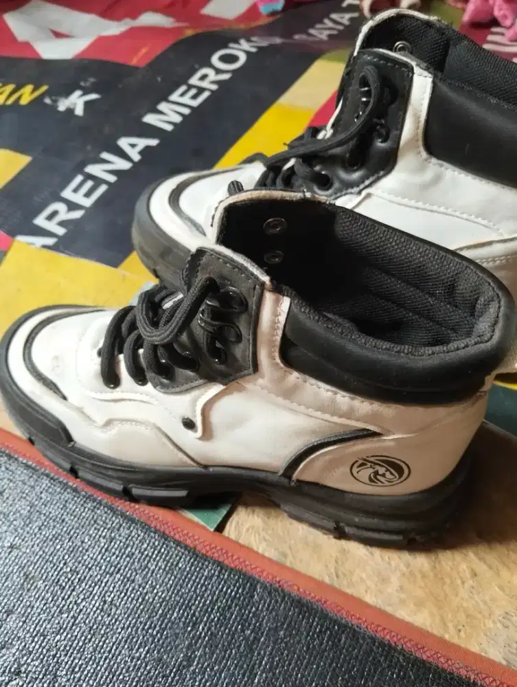 Sepatu pinkey baru, 1 kali pakai waktu barang datang saja