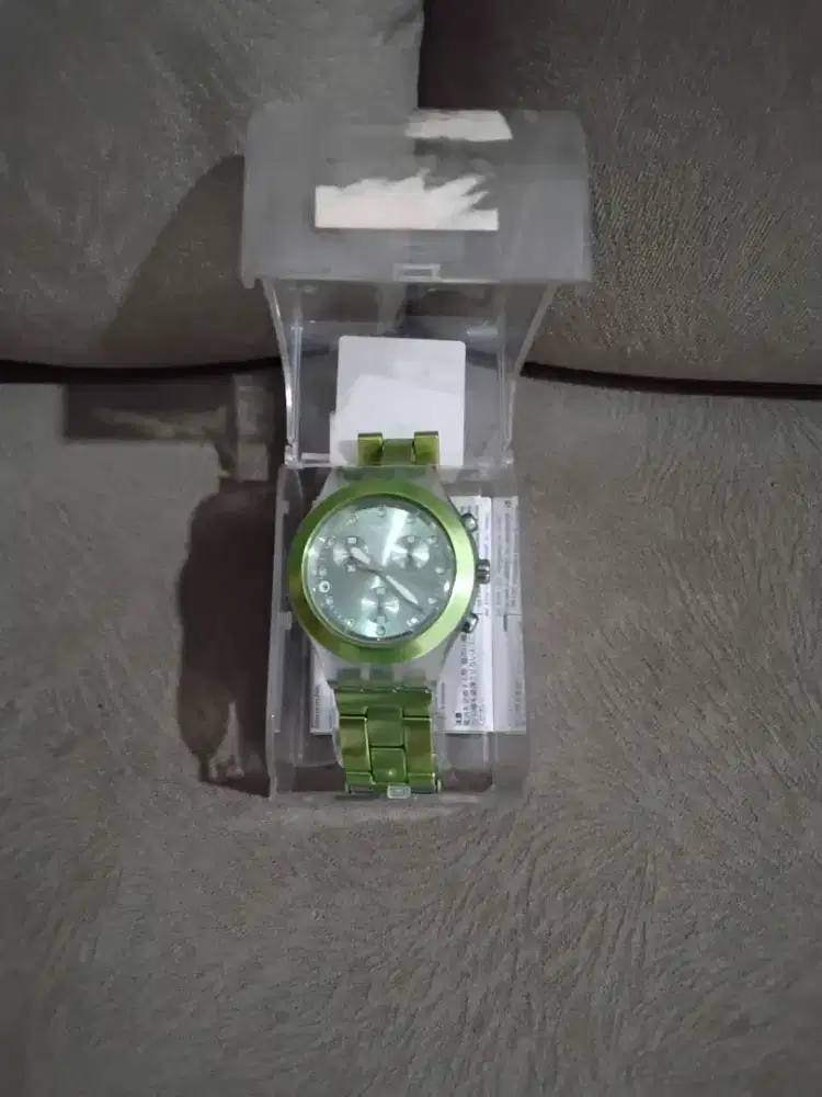 JAM TANGAN SWATCH IRONY FULL BLOODED LIME GREEN CHRONO ALUMINUM 43MM