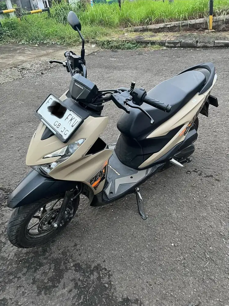 Honda beat street