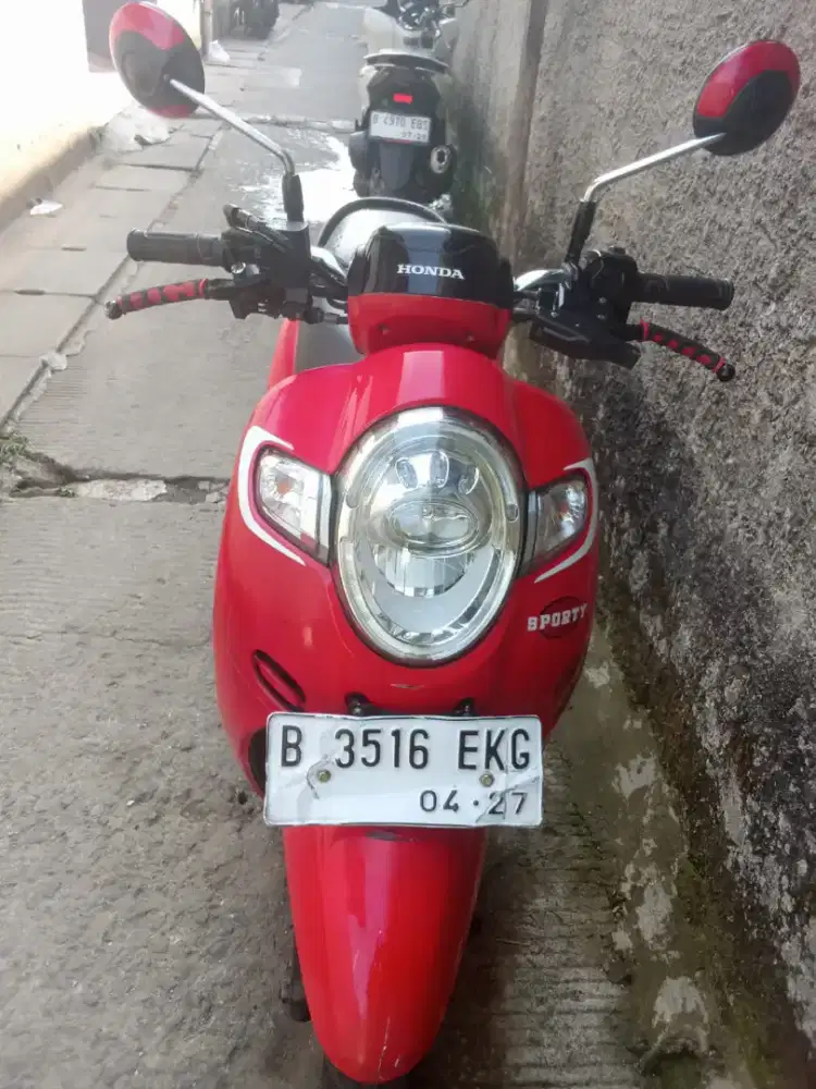 Dijual Scoopy 2017