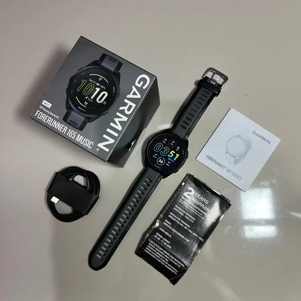Garmin Forerunner 165 music