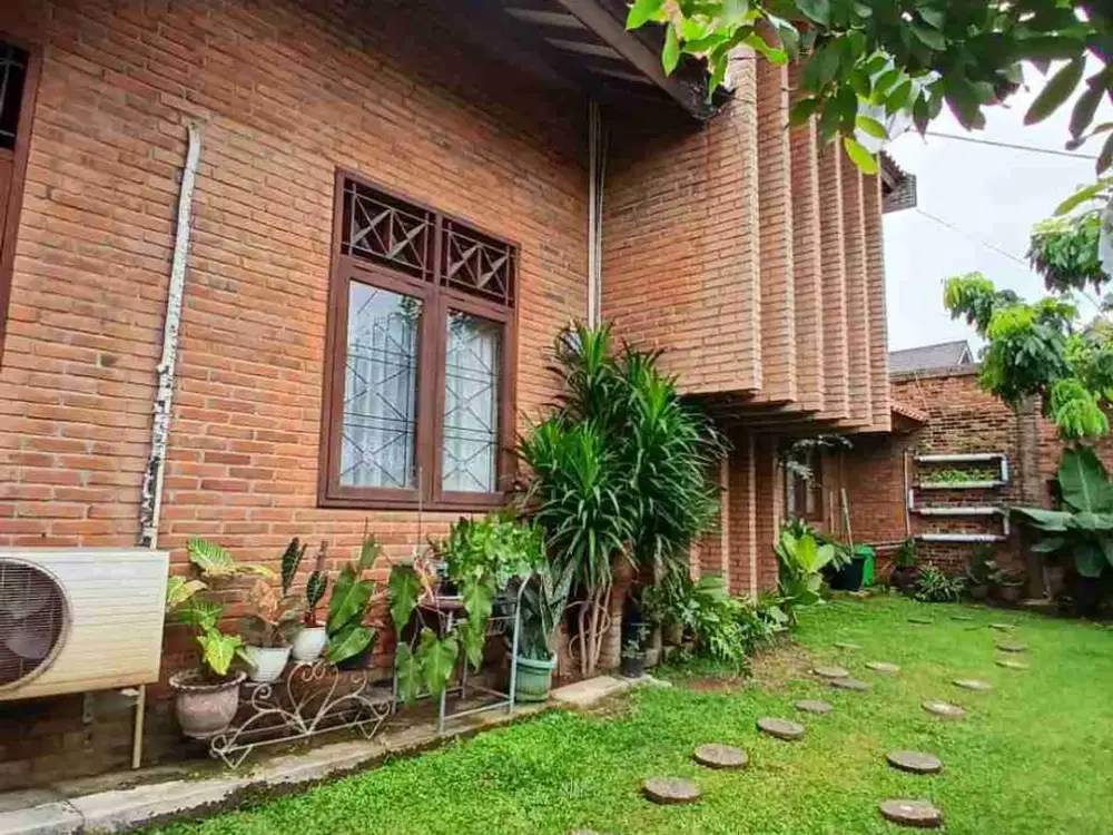 Rumah siap huni di mandar Bintaro Sektor 3A