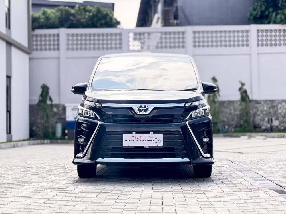 Toyota Voxy 2.0 AT th 2019 #istana jaya motor