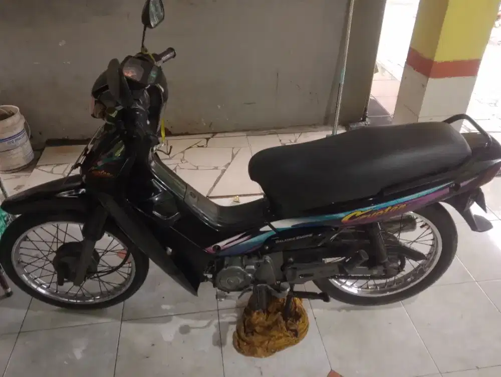 Yamaha cryton 2001