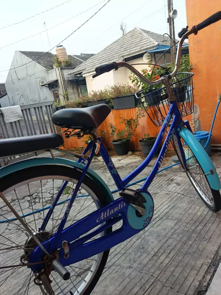 Di jual sepeda mini Atlantis