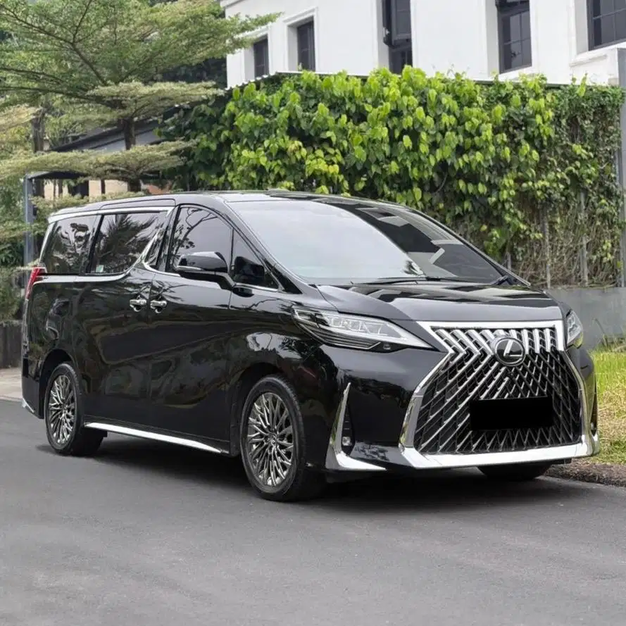(CASH) Lexus LM350 7-Seaters 2020