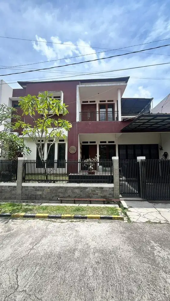 Jual cepat rumah 2lt dekat ariel.