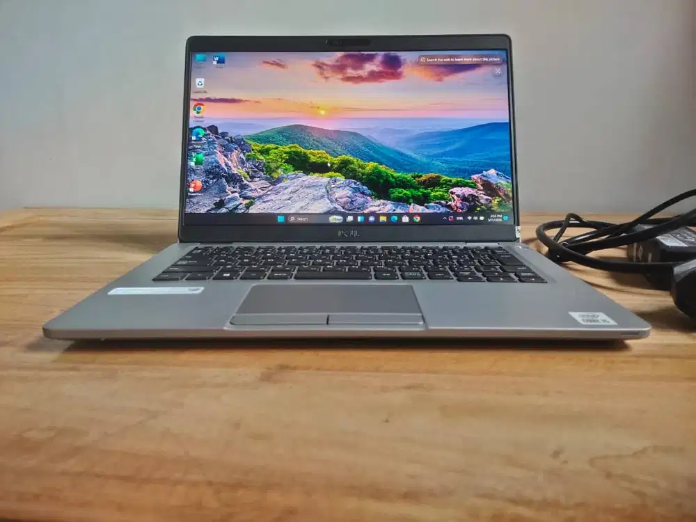 Laptop Dell Latitude 5310 Kondisi masih sangat bagus i5 gen 10 RAM 16G