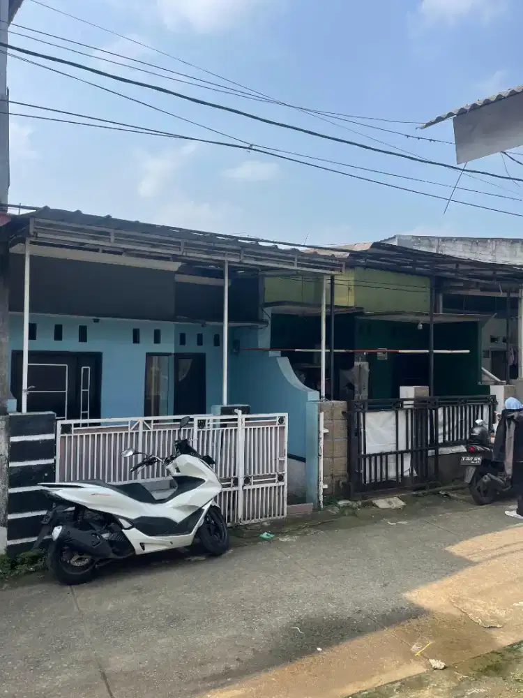 Di Jual Kontrakan 2 Pintu Deket ke Stasiun  Bojong Gede