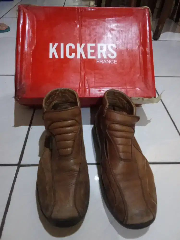 Sepatu Kickers Kulit Genuine Leather Upper