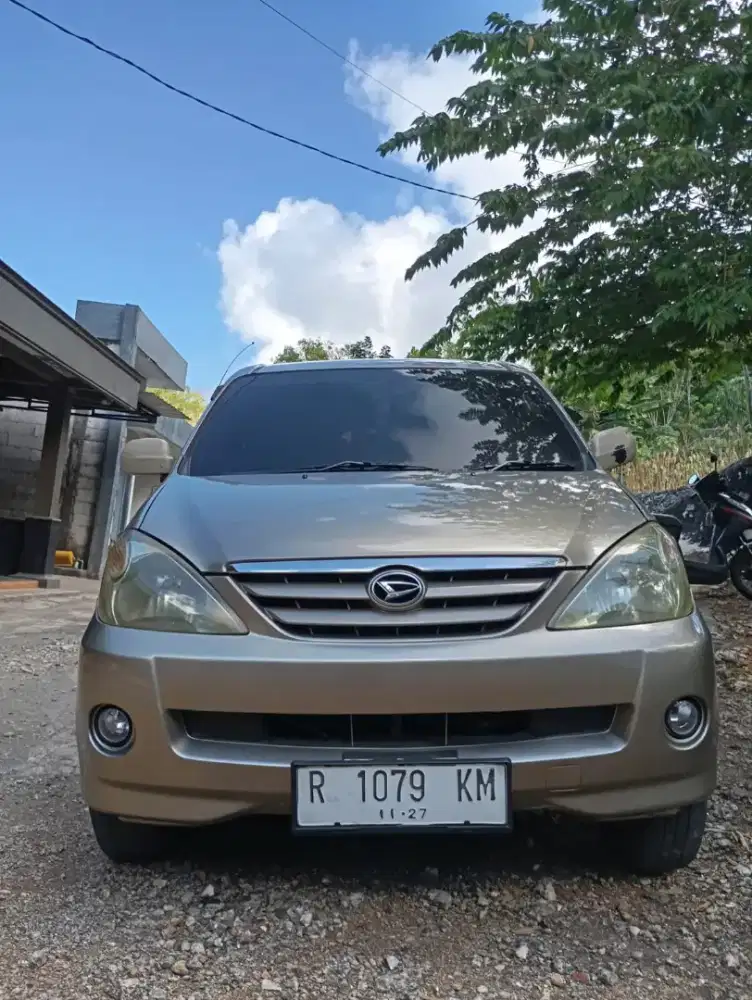 Xenia Li 2005 istimewa