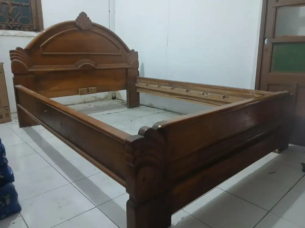 Dipan Kayu Jati Asli