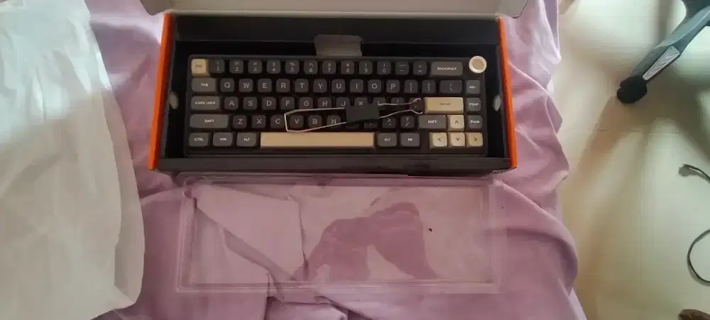 Keyboard RK65 switch chartreuse creamy