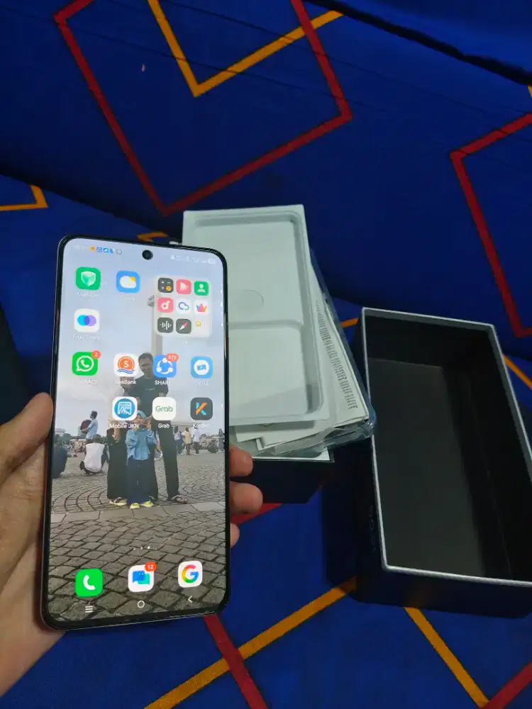 Iqoo z10r 5g 8/128 5g