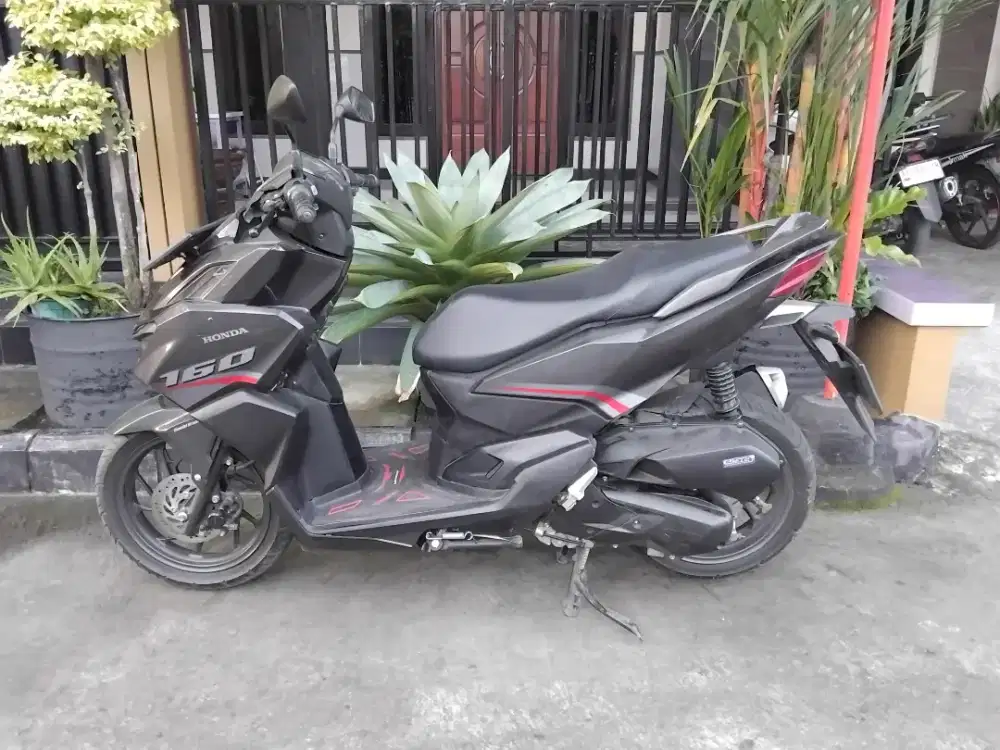 JUAL MOTOR VARIO 160cc HITAM
