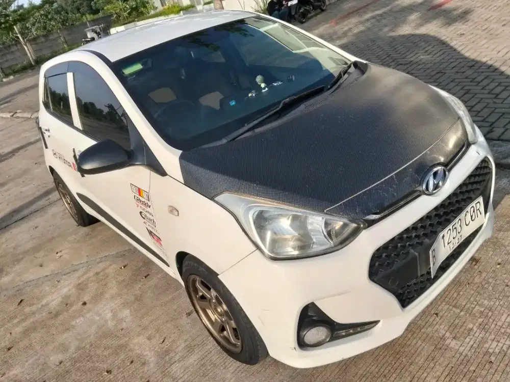 FS : Hyundai Grand i10 AT 2017