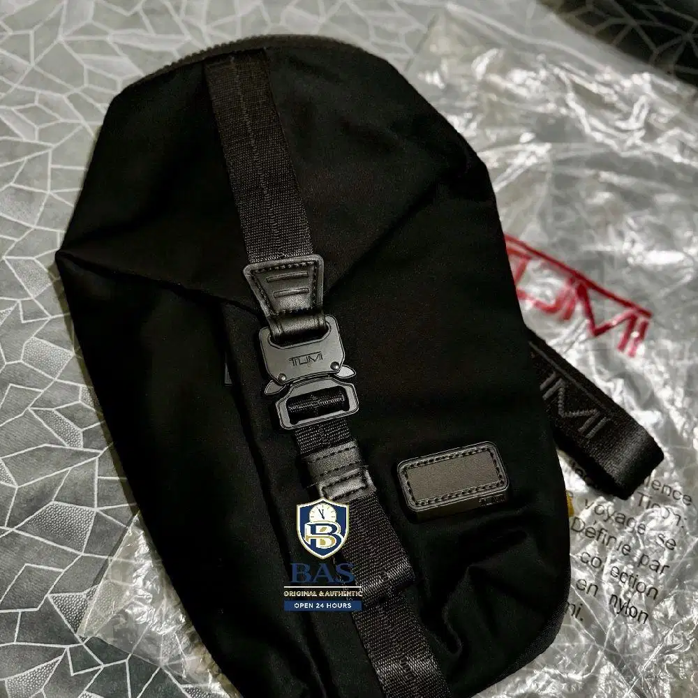 TUMI Sling Bag Nylon Premium - Tas Sling Stylish & Tahan Lama