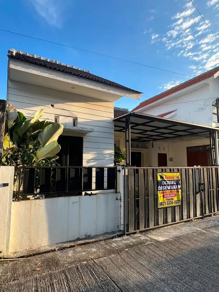 Rumah madiun kota lokasi strategis jalan letkol suwarno