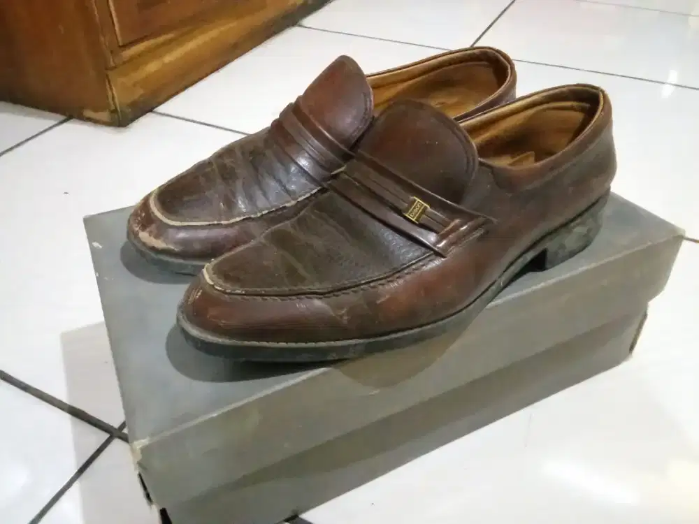 Sepatu Pantofel Bison Brown